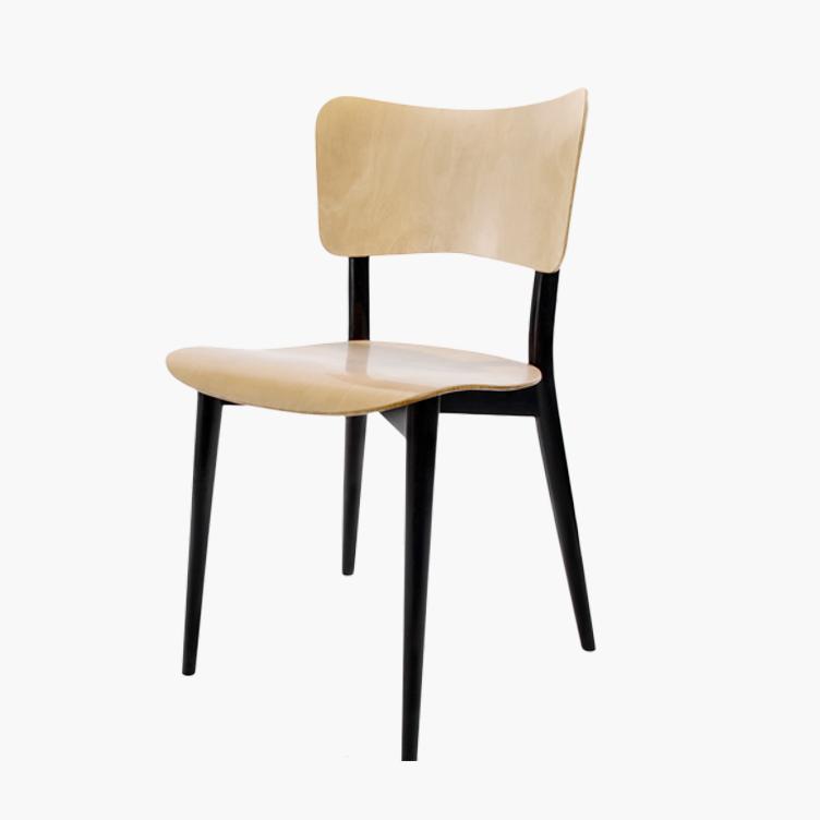 Cross-frame chair by Max Bill | Beech and oak natural / black