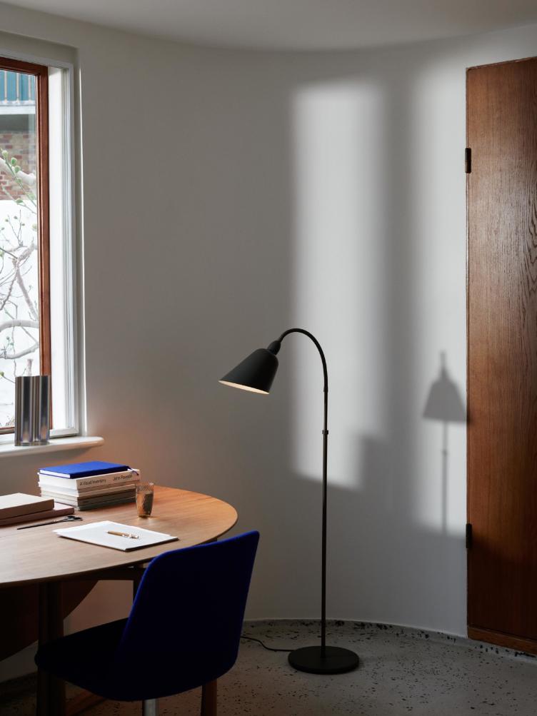 Bellevue AJ7 Stehleuchte von Arne Jacobsen, &Tradition, Arne Jacobsen, Stehleuchten, Leuchten