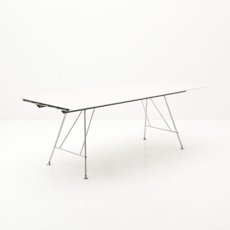 Table Atelier Alinea Unistandard 150 - 300 cm | Bouleau, linoléum, âme pleine et noyer