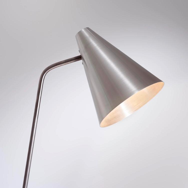 Altherr Stehlampe | Schwarz, Rot, Grün, Metall, altherrundaltherr, Werkentwurf , Stehleuchten, Leuchten