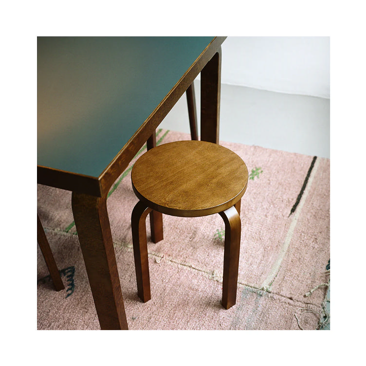 Artek Alvar Aalto Stool E60, Artek, Alvar Aalto, Hocker, Wohnmöbel