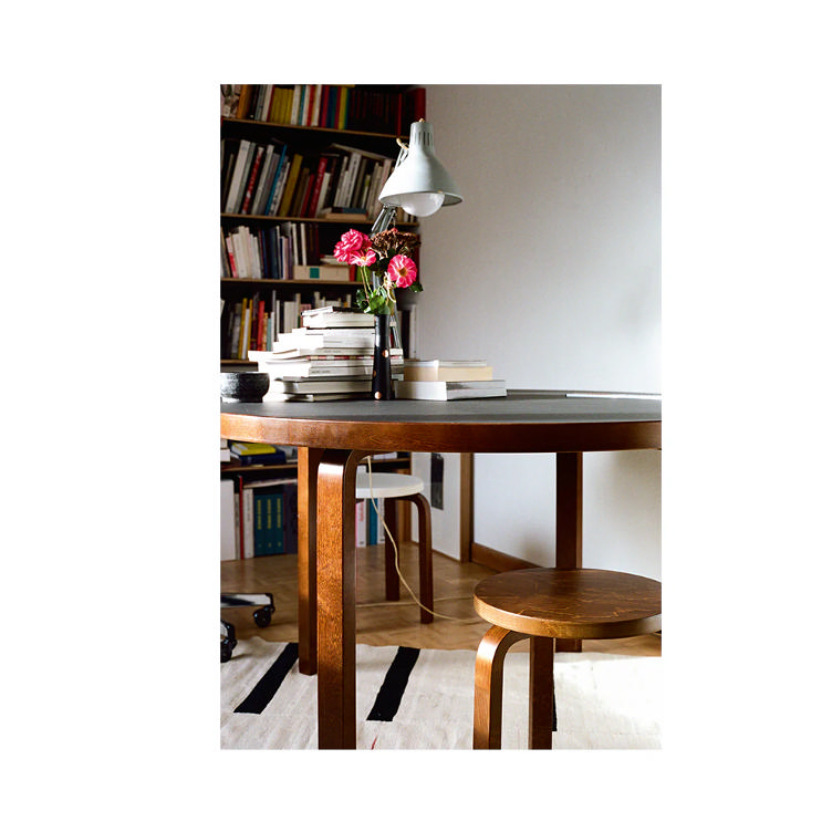 Artek Alvar Aalto Stool E60, Artek, Alvar Aalto, Hocker, Wohnmöbel