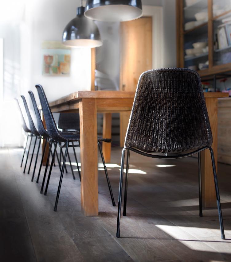 Basket Chair Gian Franco Legler | Indoor Rattanstuhl mit schwarzem Gestell, Feelgood Designs, Gian Franco Legler, Stuhl, Wohnmöbel