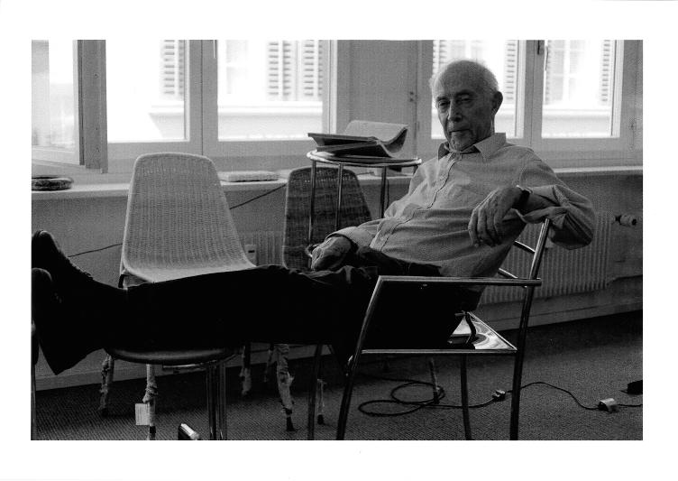 Basket Chair Gian Franco Legler | Indoor Rattanstuhl mit weissem Gestell, Feelgood Designs, Gian Franco Legler, Stuhl, Wohnmöbel