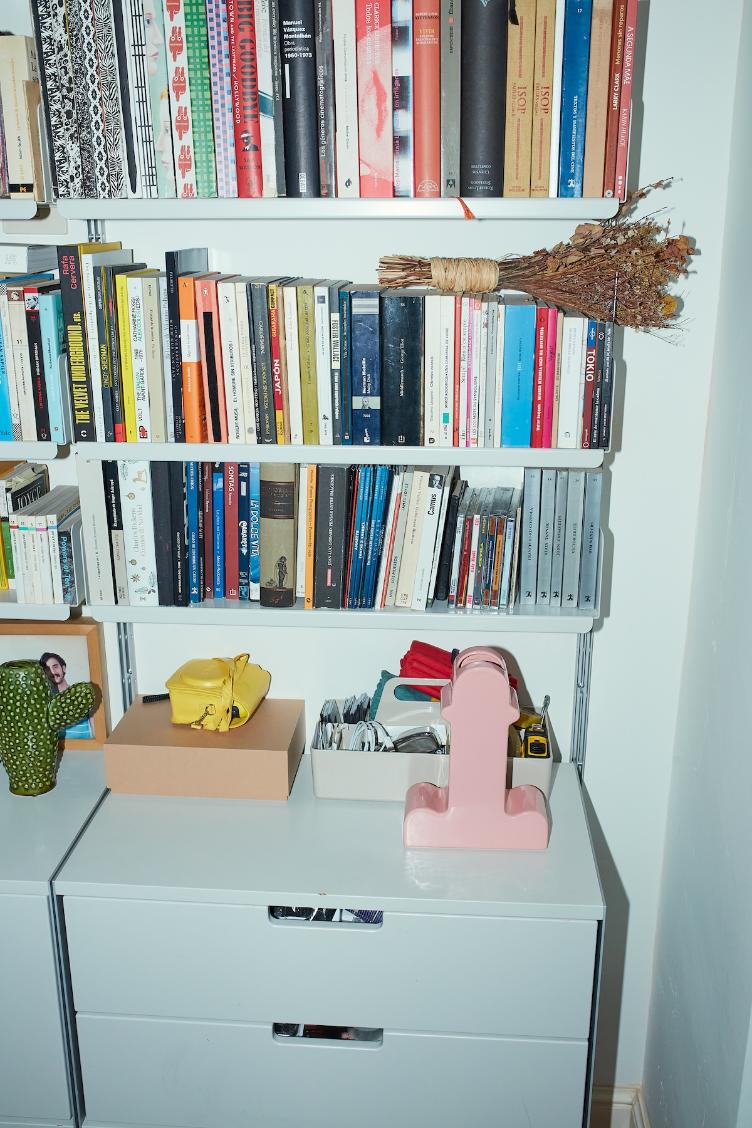 BD Barcelona Shiva Vase von Ettore Sottsass, BD Barcelona, Ettore Sottsass, Vase + Keramik, Wohnmöbel