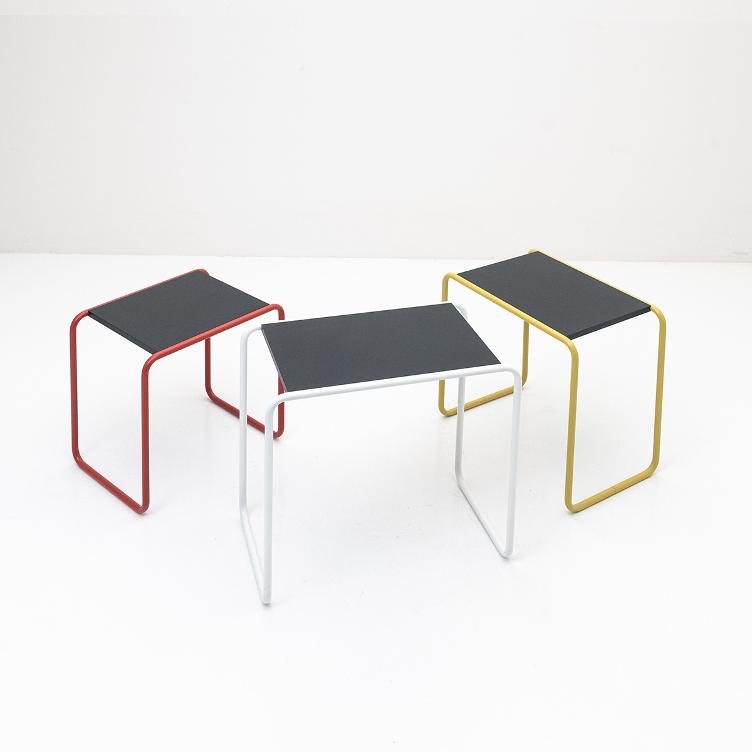 Beistell- und Satztisch 3er Set B von Marcel Breuer für Thonet | Ausstellungsmodell, Thonet, Marcel Breuer, Beistelltisch + Couchtisch, Wohnmöbel