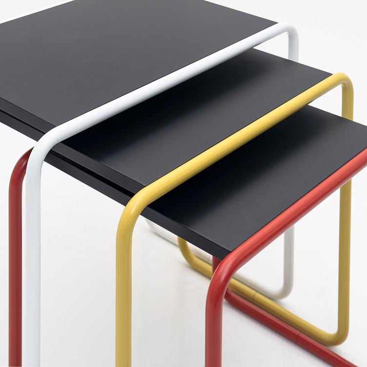 Beistell- und Satztisch 3er Set B von Marcel Breuer für Thonet | Ausstellungsmodell, Thonet, Marcel Breuer, Beistelltisch + Couchtisch, Wohnmöbel