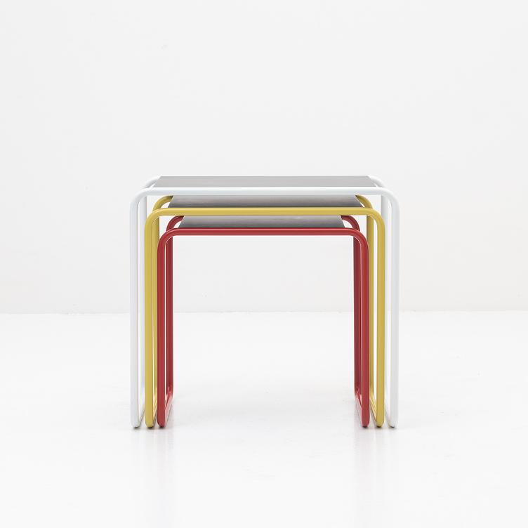 Beistell- und Satztisch 3er Set B von Marcel Breuer für Thonet | Ausstellungsmodell, Thonet, Marcel Breuer, Beistelltisch + Couchtisch, Wohnmöbel