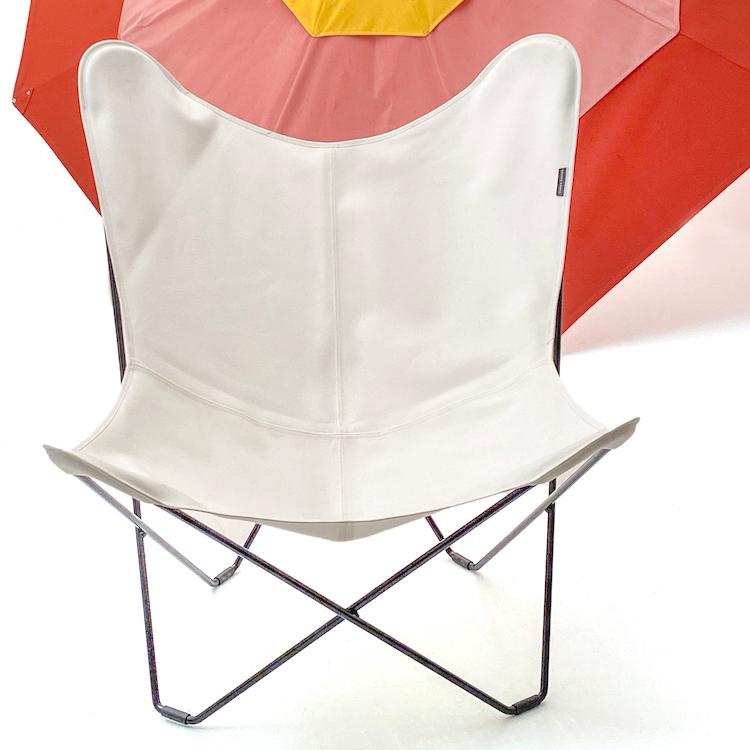 Butterfly Chair Sunshine Mariposa von Cuero | Butterfly Sessel Stoff Outdoor, Cuero Design, Antonio Bonet, Juan Kurchan und Jorge Ferrari Hardoy, Lounge, Gartenmöbel, Sessel, Gartenmöbel
