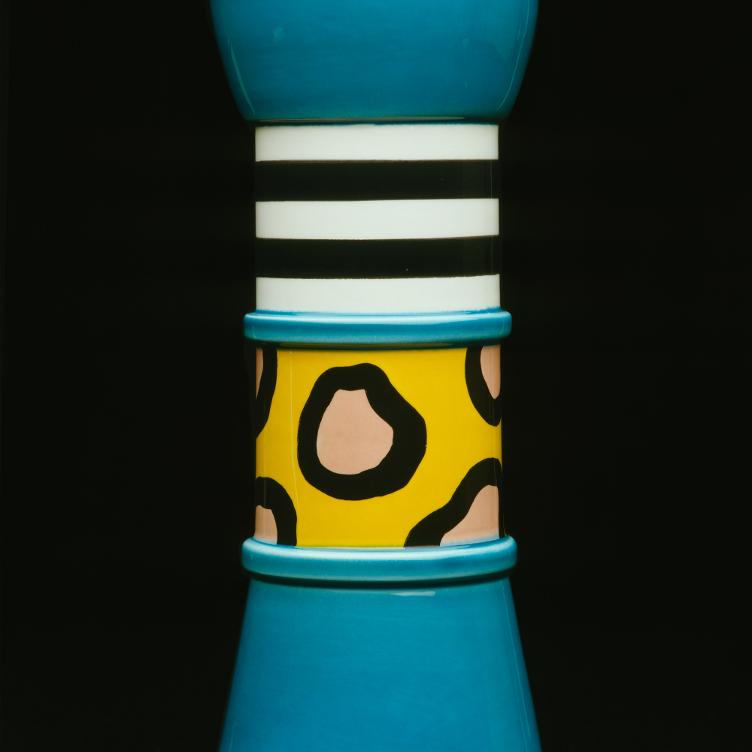 Carrot Vase von Nathalie du Pasquier für Memphis Milano, Memphis Milano, Nathalie Du Pasquier, Vase + Keramik, Wohnmöbel