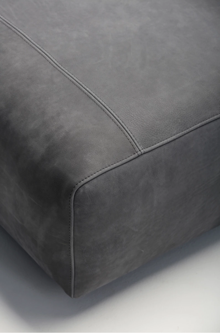 Cloud 2-Sitzer Sofa und Chaise Longue von Prostoria, Prostoria, Sofa, Wohnmöbel