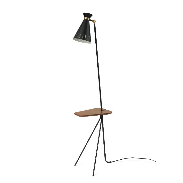Cone Floor Lamp with Table von Svend Aage Holm-Sørensen, Warm Nordic, Svend Aage Holm-Sørensen, Stehleuchten, Leuchten