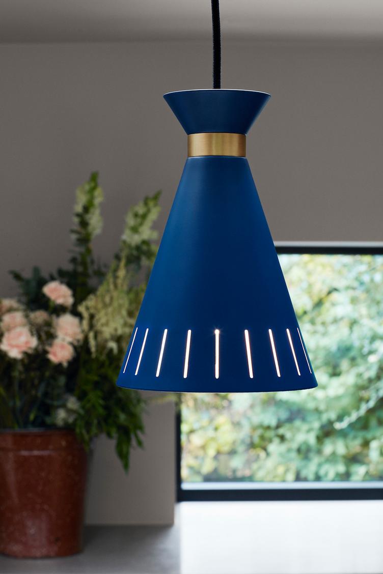 Cone Pendant Lamp von Svend Aage Holm-Sørensen, Warm Nordic, Svend Aage Holm-Sørensen, Hängeleuchten, Leuchten