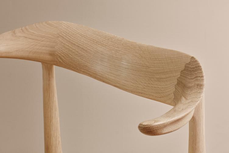 Cow Horn Chair von Knud Færch, Warm Nordic, Knud Færch, Stuhl, Wohnmöbel