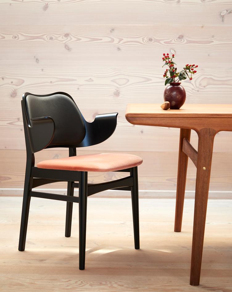 Evermore Dining Table von Arne Hovmand-Olsen | Ausziehbarer Esstisch 190 cm, Warm Nordic, Arne Hovmand-Olsen, Tisch, Wohnmöbel
