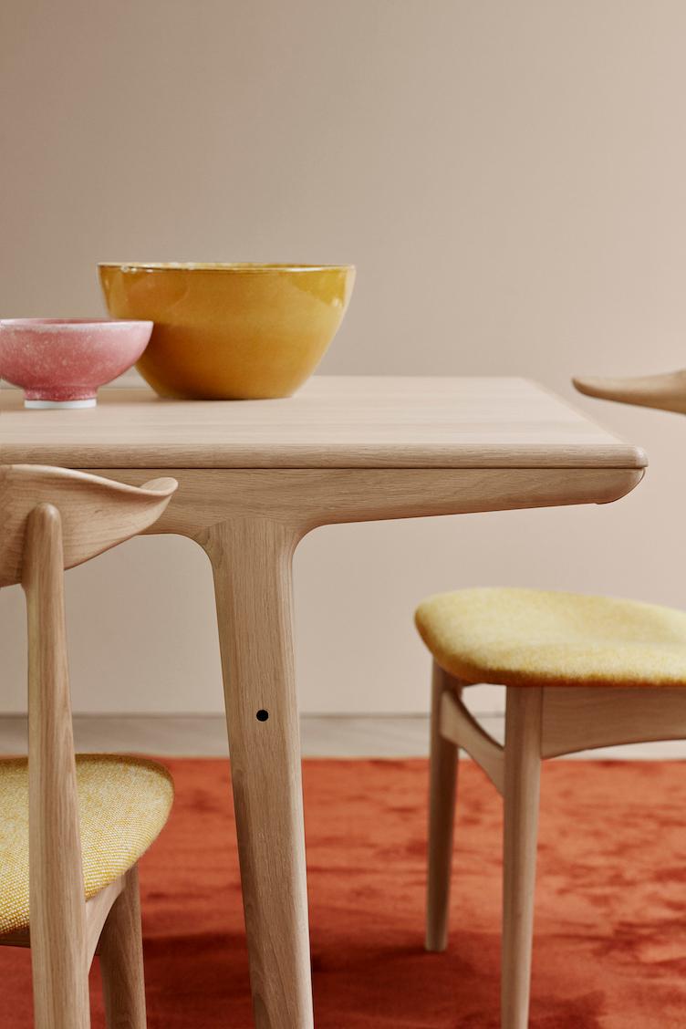 Evermore Dining Table von Arne Hovmand-Olsen | Ausziehbarer Esstisch 190 cm, Warm Nordic, Arne Hovmand-Olsen, Tisch, Wohnmöbel
