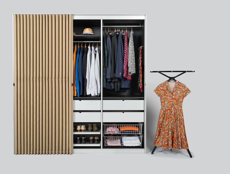 Faltvorhang Schrank von Thut Möbel, Thut Möbel, Schrank, Wohnmöbel