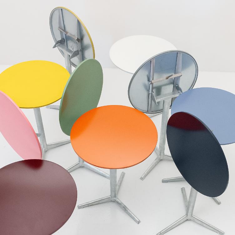 Gartentisch Eigenproduktion von Bogen33 & Partner | H73 × ∅ 55 cm, Bogen33 & Partner, Werkentwurf , Tisch, Gartenmöbel