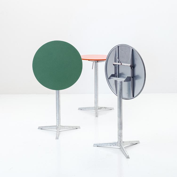 Gartentisch Eigenproduktion von Bogen33 & Partner | H73 × ∅ 55 cm, Bogen33 & Partner, Werkentwurf , Tisch, Gartenmöbel