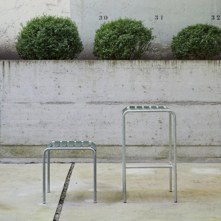 Garten-Barhocker von Atelier Alinea, Atelier Alinea, Werkentwurf , Hocker, Gartenmöbel