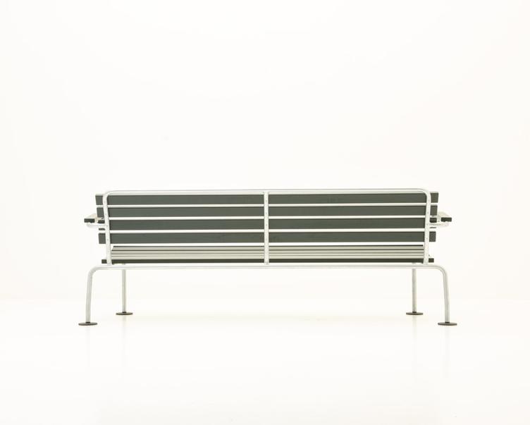 Gartenbank von Atelier Alinea | mit Rücken- und Armlehnen | 180/300cm, Atelier Alinea, Werkentwurf , Sitzbank, Gartenmöbel