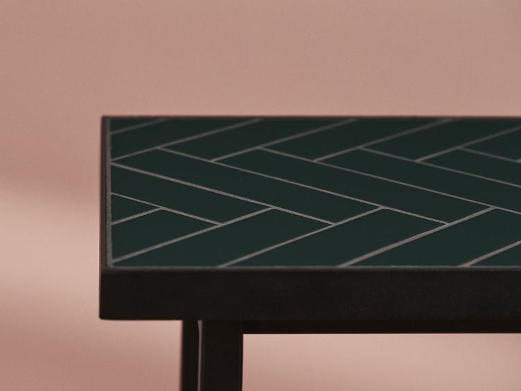 Herringbone Tile Konsolentisch von Warm Nordic | Ausstellungsmodell, Warm Nordic, Charlotte Høncke, Tisch, Wohnmöbel, Beistelltisch + Couchtisch, Wohnmöbel