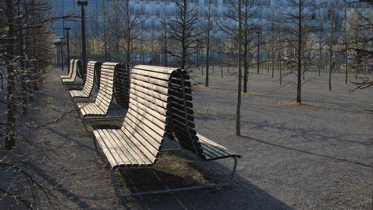 BURRI Landi Doppelsitzbank | hohe Rückenlehne, BURRI public elements, Werkentwurf , Sitzbank, Gartenmöbel