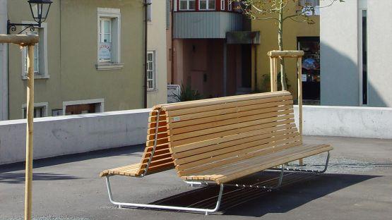 BURRI Landi Doppelsitzbank | mittelhohe Rückenlehne, BURRI public elements, Werkentwurf , Sitzbank, Gartenmöbel