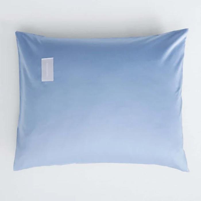Magniberg Pure Kissenbezug Satin hellblau | 65 x 65cm