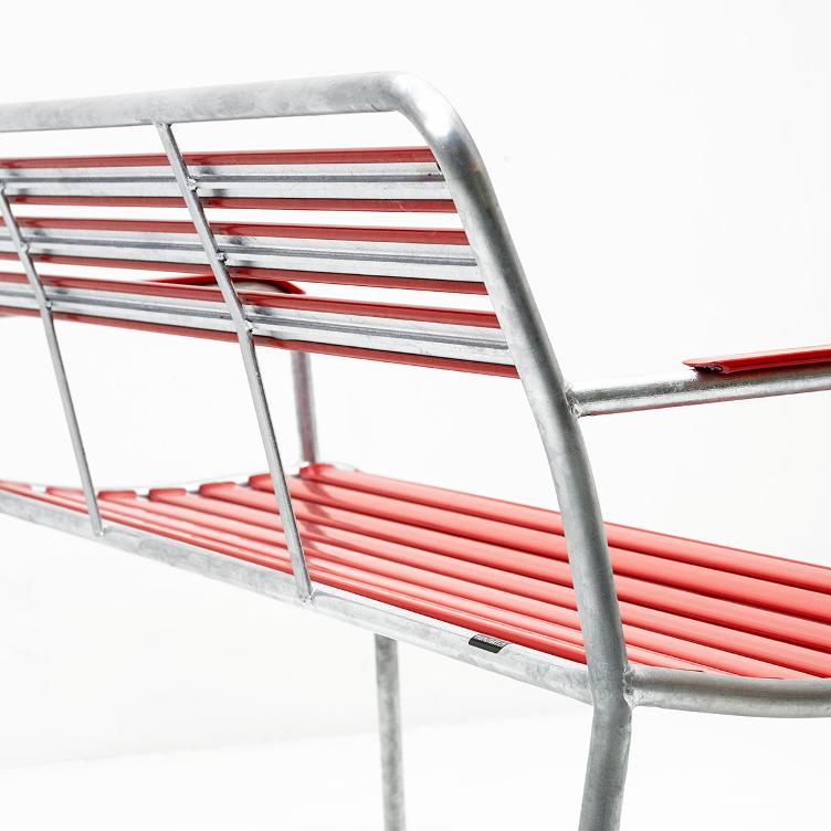 Bättig Sitzbank Modell 40 von Manufakt | Gartenbank mit Armlehnen und Rückenlehne | 150 - 210 cm, Manufakt, Werkentwurf , Sitzbank, Gartenmöbel