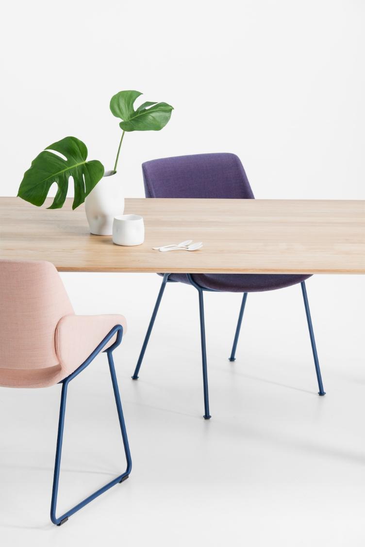 Monk Chair von Prostoria | Stuhl mit Metallfüssen, Prostoria, Stuhl, Wohnmöbel