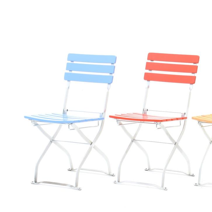 Sedia pieghevole classica Monaco 3 di Manufakt | Sedia da giardino in legno naturale o colorato