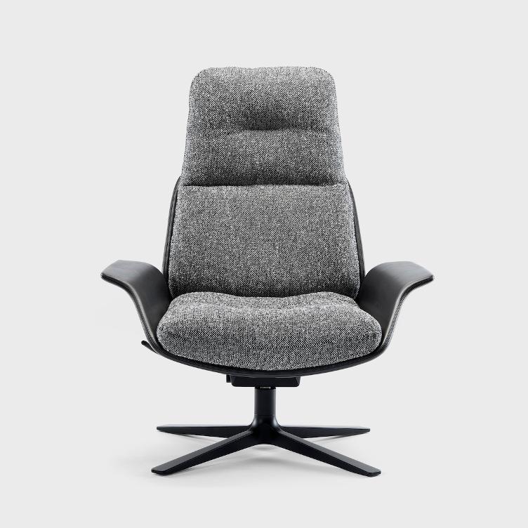 Rei Hochlehner mit oder ohne Ottoman, Prostoria, Sessel, Wohnmöbel