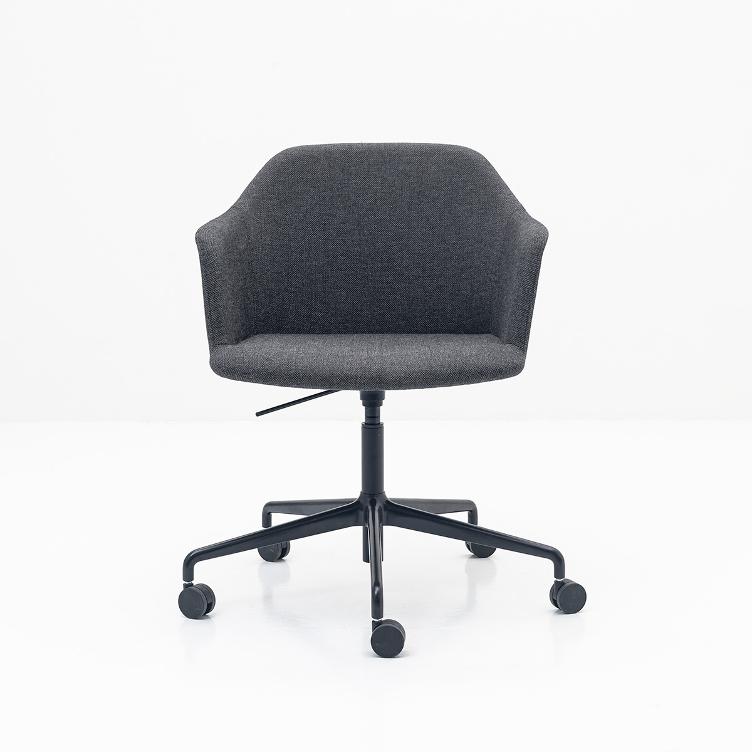 Rely HW55 Drehstuhl von &tradition | Ausstellungsmodell, &Tradition, Hee Welling, Stuhl, Wohnmöbel