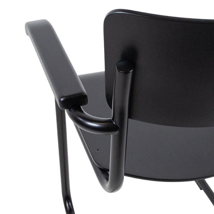 Freischwingerstuhl S 43 von Mart Stam für Thonet | Rahmen schwarz mit Armlehnen, Thonet, Mart Stam, Stuhl, Wohnmöbel