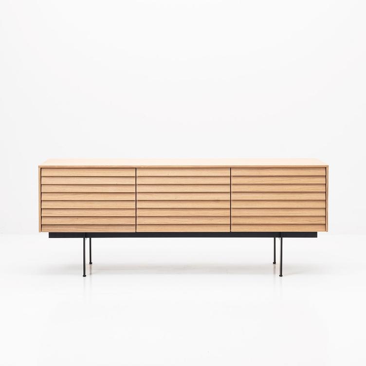 Sussex Sideboard von Punt | Modelle SSX301 und SSX302, Punt, Sideboard + Kommode, Wohnmöbel