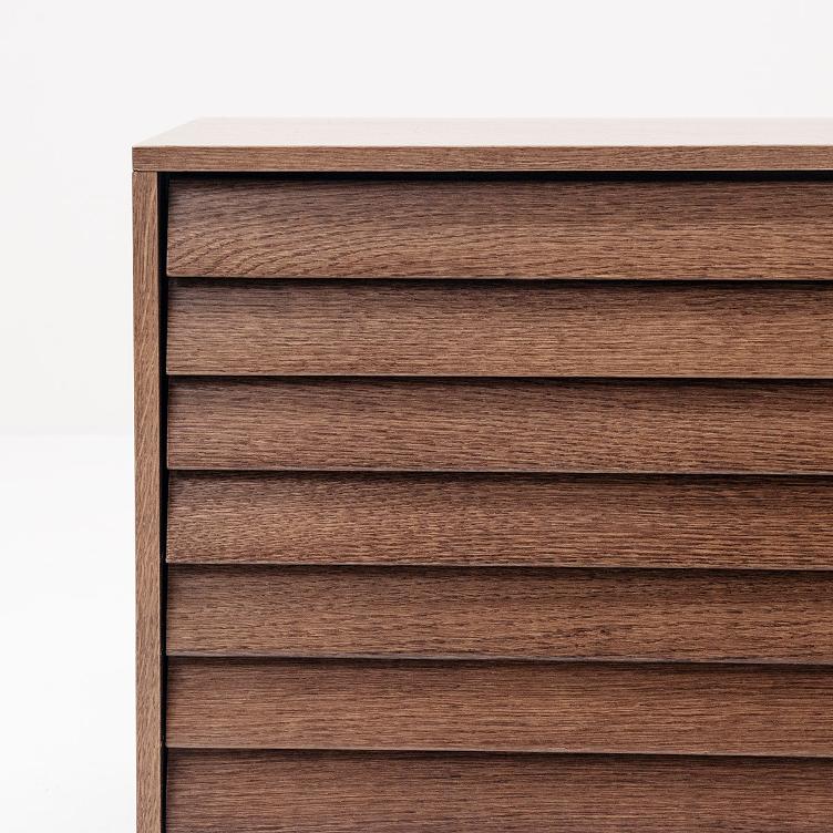 Sussex SSX142 Nachttisch von Punt, Punt, Beistelltisch + Couchtisch, Wohnmöbel, Sideboard + Kommode, Wohnmöbel