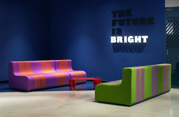 T01 Couchtisch von Superstudio für Poltronova, Poltronova, Superstudio, Beistelltisch + Couchtisch, Wohnmöbel