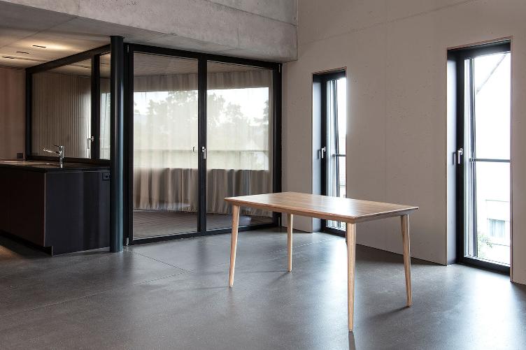 Viena Tisch von Seledue | rechteckig 120-200 cm, seledue, Stefan Zwicky, Tisch, Wohnmöbel