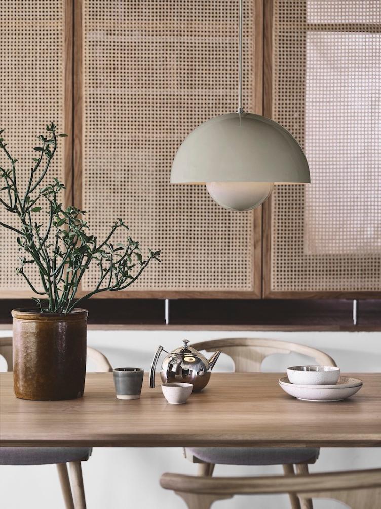 Flowerpot VP7 Pendelleuchte von Verner Panton | Ø 37 cm, &Tradition, Verner Panton, Hängeleuchten, Leuchten